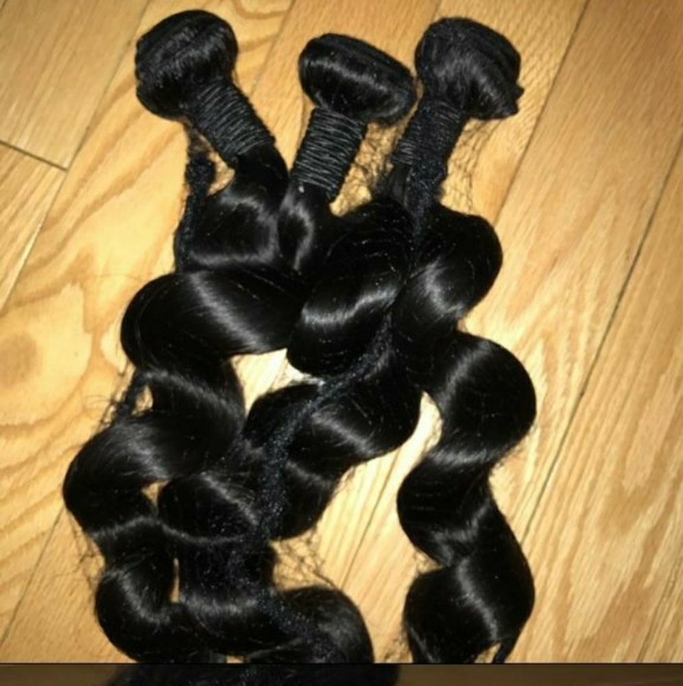 Mayvenn Peruvian Loose Wave  bundles